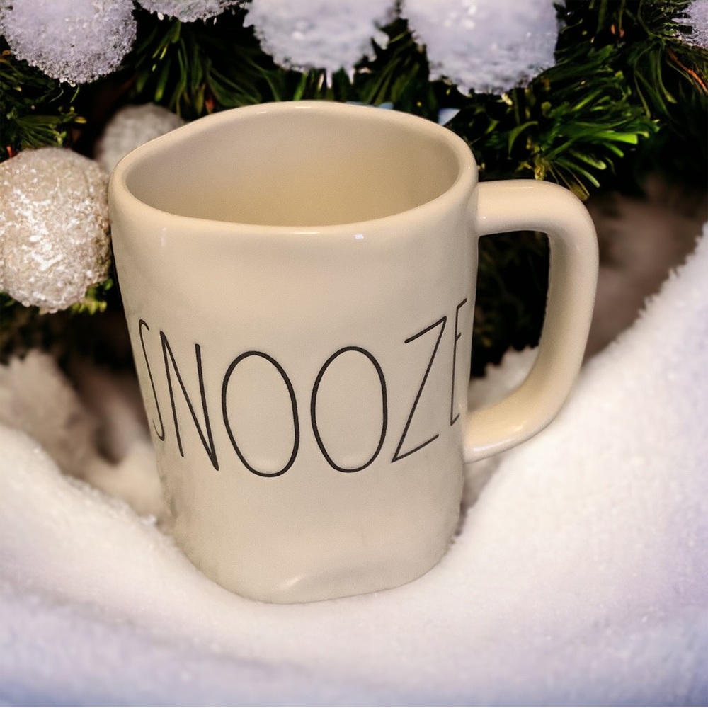 RAE DUNN “SNOOZE” CERAMIC MUG